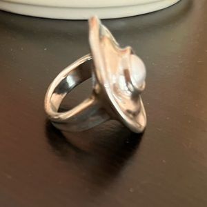 Uno de 50 pearl Handmade Sterling Silver